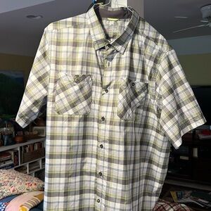 Under Armor Heat Guard Shirt - Gently Used
